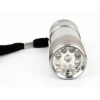 Ручной светодиодный фонарь Ultraflash Classic от батареек 90х30 20 лм UF9LED 7903