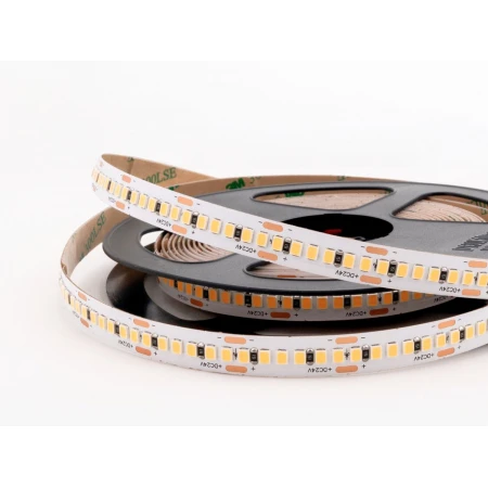 Светодиодная лента LEDS POWER 2835 240/м (18Вт/м) 24В теплая 006604 Светодиодная лента LEDS POWER 2835 240/м (18Вт/м) 24В теплая 006604